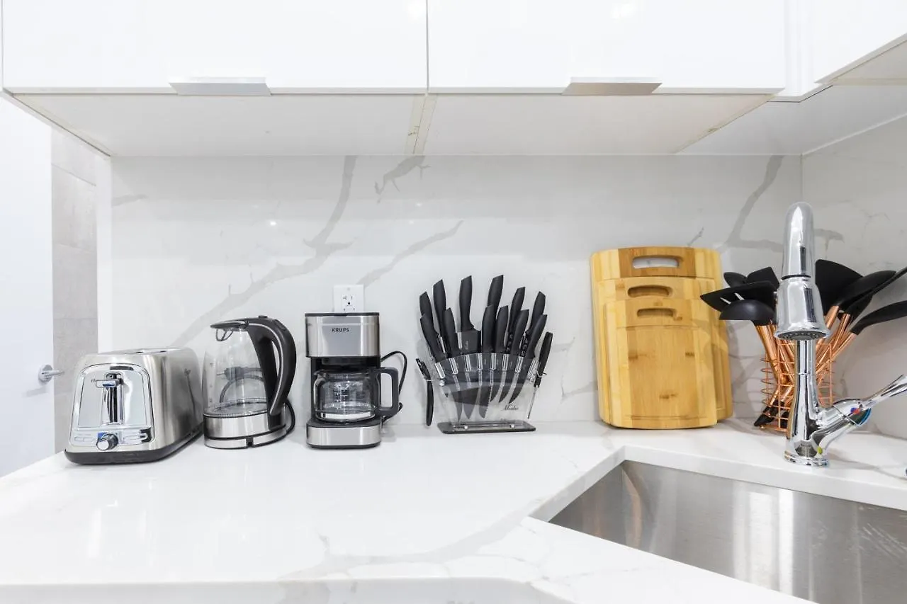 아파트 317-4C New Modern 1Br W&D Walk To Central Park 뉴욕 미국